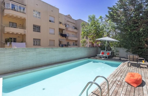 El Putget i Farro Apartment | 3BR with Terrace and pool available for 8 guests