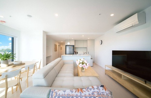 Reid Apartment | 3BRs Apt with Mountain Views | Heart of Canberra
