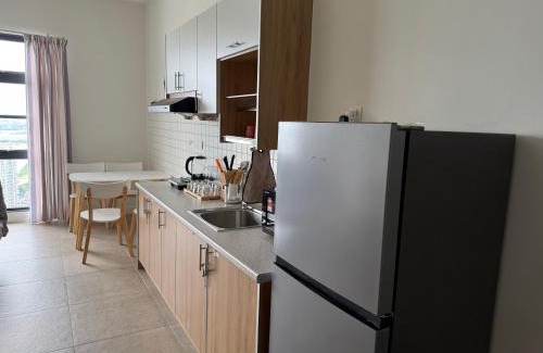 Petaling Jaya Apartment | 4-8PAX Muji Home Walk to Sunway Medical Near University & Sunway Lagoon