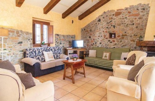 Villaviciosa de Cordoba House | 4 bedroom accommodation in Villaviciosa de Córdo.