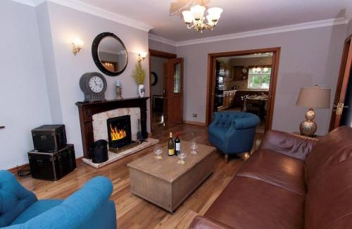 Clonbur House | 4 Bed in Clonbur oc-ii16388
