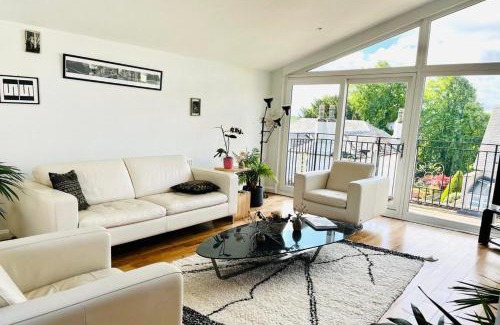 Broughty Ferry House | 4-Bed Seaside Dream House - Sleeps 8 & Parking