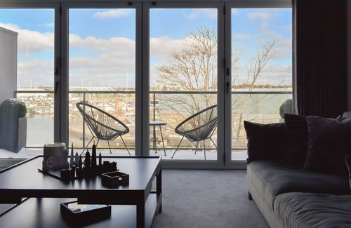 Oulton Broad Cottage | 4 bedroom accommodation in Lowestoft