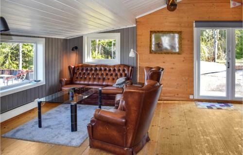 Asker House | 4 Bedroom Pet Friendly Home In Heggedal