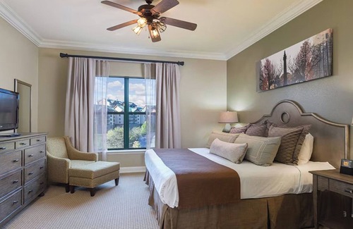 Sevierville Resort | 4 - Bedroom Presidential Suite in the Great Smoky Mountains!