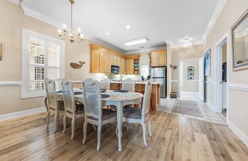 Pawleys Island Condo | 4 Bedrooms, 3 Full Baths, Pawleys Island Condo: 2-minute drive to private beach