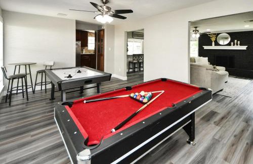 Conroe House | 4-BR Family Retreat in Quiet Conroe Neighborhood