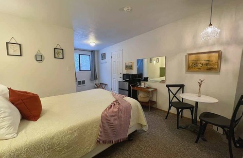 Port Angeles Hotel | #4 ✺Delightful Inn Room Near Lake Crescent✺