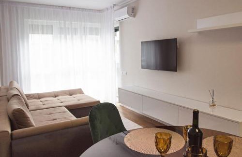 Oradea Apartment | 4 Dream Apartmanet 4+parcare gratuita
