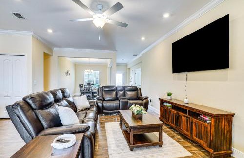 Mariner House | 4 Mi to Golf Gem with Pool and Lanai in Cape Coral