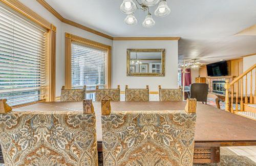Cloudcroft House | 4 Mi to Ski Cloudcroft Family Escape with Fireplace