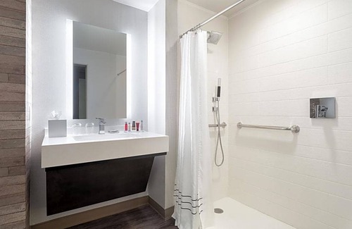 Groton Hotel | 4-Star Hotel ∙ Mystic Marriott Hotel and Spa