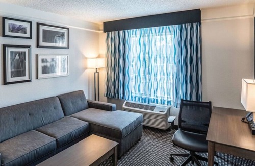 Ahwatukee Foothills House | 4 x King Bed Deluxe Suite at La Quinta Inn & Suites by Wyndham Phoenix Chandler