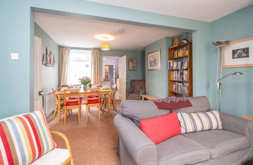 Leiston House | 40 Buller Road - Aldeburgh Coastal Cottages