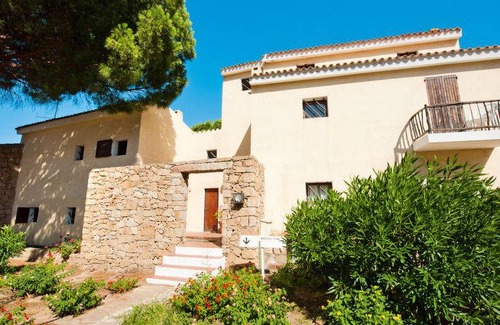 Baja Sardinia Apartment | 40 m² Apartment ∙ 1 bedroom ∙ 2 guests