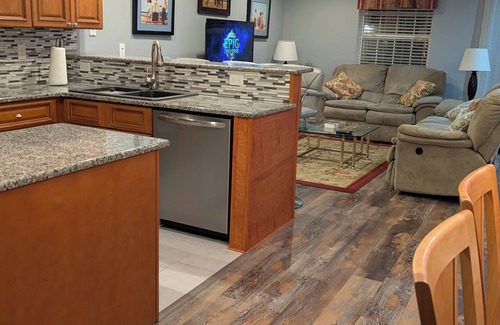 Rehoboth Beach Condo | 4106 Palms, 1st floor, 3-bedroom, check out the reduced fall pricing