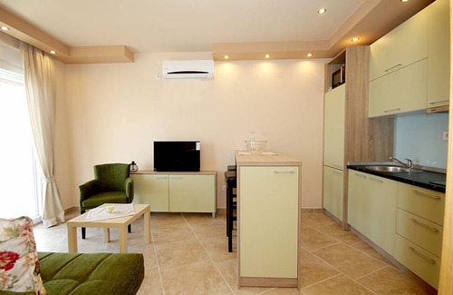 Sutomore Apartment | 44 m² Apartment ∙ 2 bedrooms ∙ 5 guests