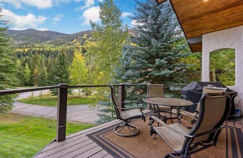 Vail House | 4501 Spruce Way