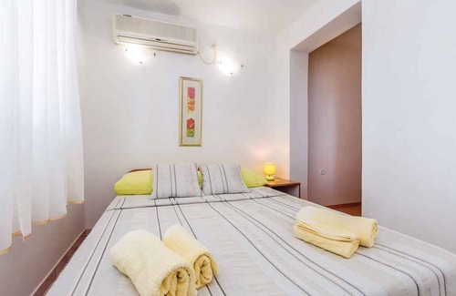 Cesarica Apartment | 46 m² Apartment ∙ 1 bedroom ∙ 4 guests