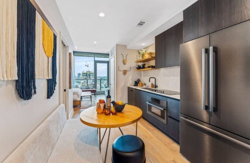 Travis Heights Apartment | 463) Stuning views and luxury furnishings!