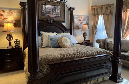 Cliftondale House | 465 m² House ∙ 4 bedrooms ∙ 4 guests