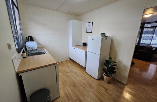 Kambalda Apartment | 4B Kambalda Apartment
