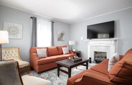 Birmingham House | 4th St Little Blue in Bham