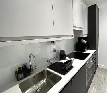 Runnymede Apartment | 5 Aviv Place