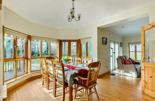 Westport House | 5 Bed in Westport oc-ii06251