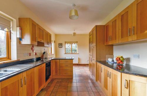Westport House | 5 Bed in Westport oc-ii06251