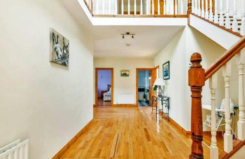 Westport House | 5 Bed in Westport oc-ii06251