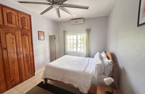 Runaway Bay Villa | 5-Bed Villa with pool in Runaway Bay Jamaica