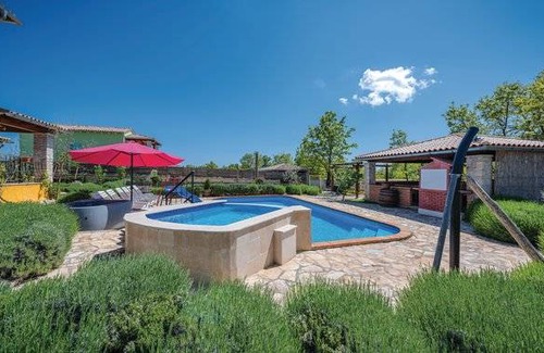 Rezanci House | 5 bedroom accommodation in Rezanci