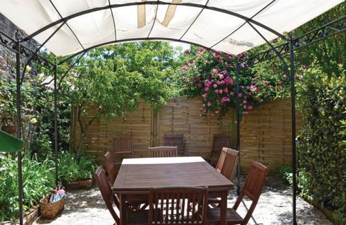Jumilhac-le-Grand House | 5 bedroom accommodation in Jumilhac