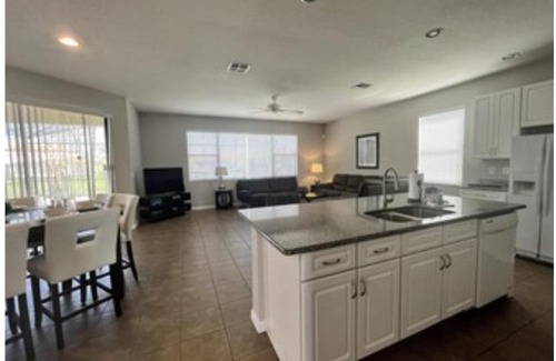 Davenport House | 5 Bedroom House in a Golf resort community near Disney Parks & Universal Studios