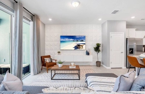 Davenport House | 5 Bedrooms/4.5 Bathrooms/Windsor Island (1360LT)