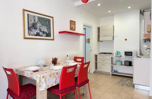 Arma di Taggia Apartment | 5 m from the Beach, with Terrace and Sea View