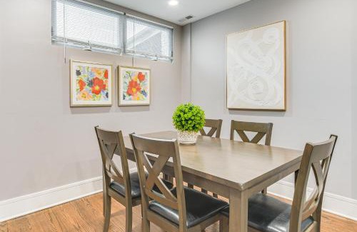 Ukrainian Village Apartment | 5 Mi to Dtwn Ukrainian Village Apartment!