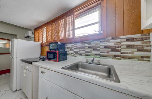 Miramar Apartment | 5 Mi to Hollywood Blvd! Miramar Apt with Shared Pool