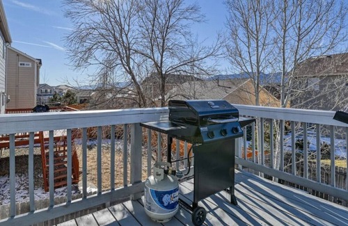 Gleneagle House | 5 Min to USAFA - Private 3 Bdr upstairs apartment