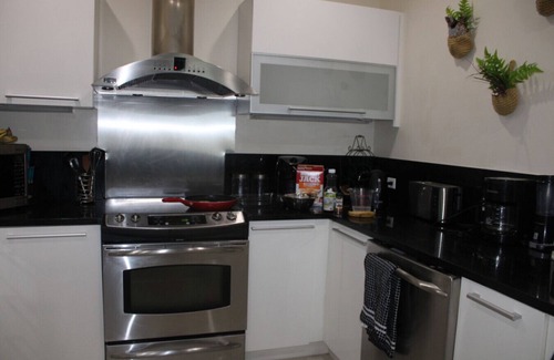 Bahamas Terrace Condo | 5 Min Walk to a Beach Paradise