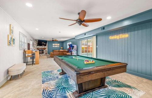 Boca Ciega Ridge House | 5 Mins 2 Beach~Golf Simulator~Heated Pool~Gameroom