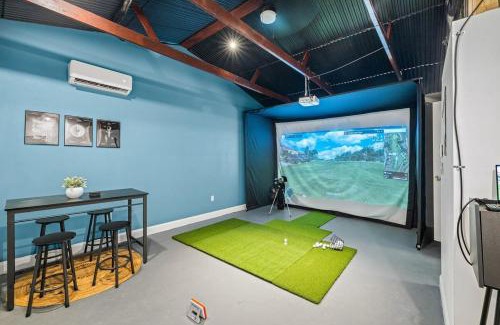 Boca Ciega Ridge House | 5 Mins 2 Beach~Golf Simulator~Heated Pool~Gameroom