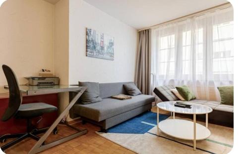 Niederdorf Apartment | 5-mins walk to Zurich Main Station - City Center