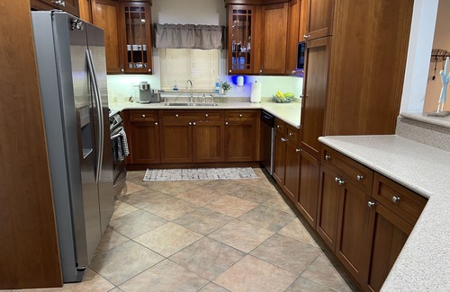 Harbor Hills House | 5 Minutes to beach! Golf Cart included with stay.