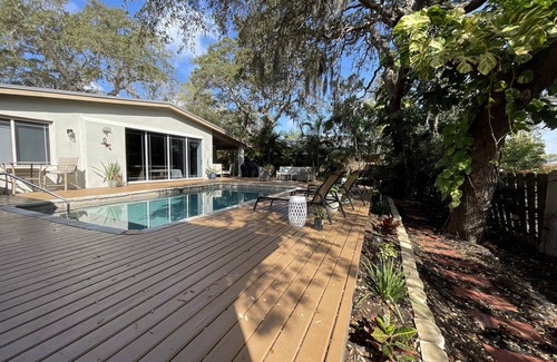 Harbor Hills House | 5 Minutes to beach! Golf Cart included with stay.