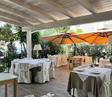 Campofilone Hotel | 5 Ragazze