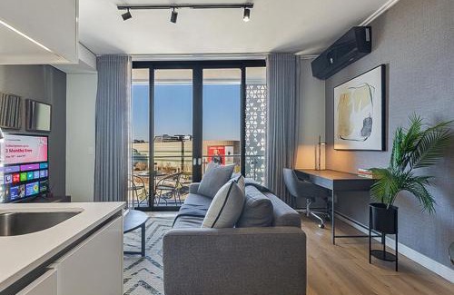 Greater Johannesburg Metropolitan Area Apartment | 5 Star Elegant Apartments, Ellipse, Waterfall City, Midrand, Johannesburg
