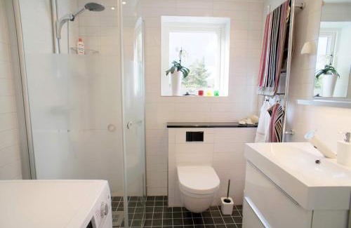 Ingaro Bed & Breakfast | 5-star homestay B&B for 2 with hot-tub, aircon and bikes