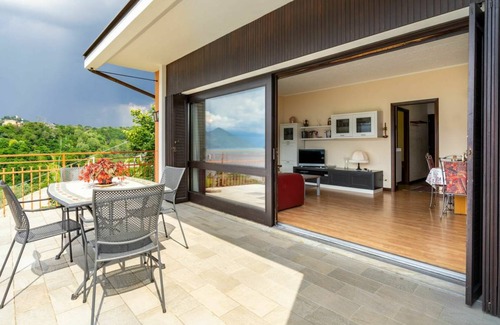 Porto Valtravaglia Apartment | 50 m² Apartment ∙ 1 bedroom ∙ 4 guests